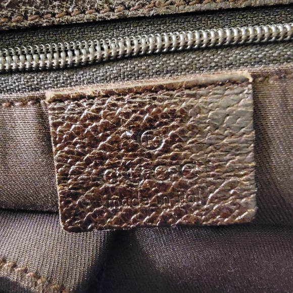 Gucci Bucket Handbag - Picture 8 of 9